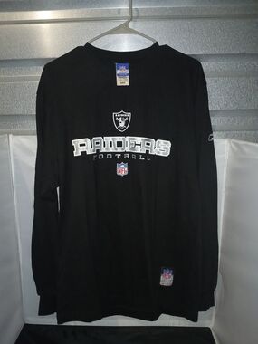 Vintage Reebok NFL Team Apparel Raiders Long-Sleeve T-Shirt (Black, Size M)